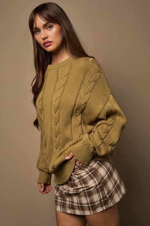 OVERSIZED CABLE SWEATER