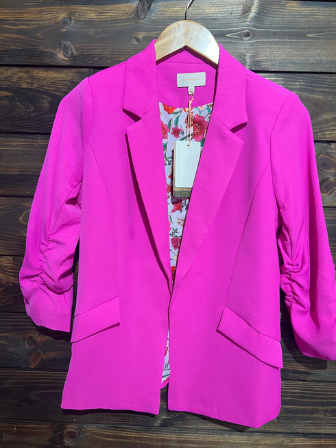 RACHEL SHIRRED SLEEVE BLAZER