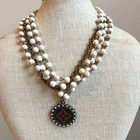 LV HOWLITE NECKLACE